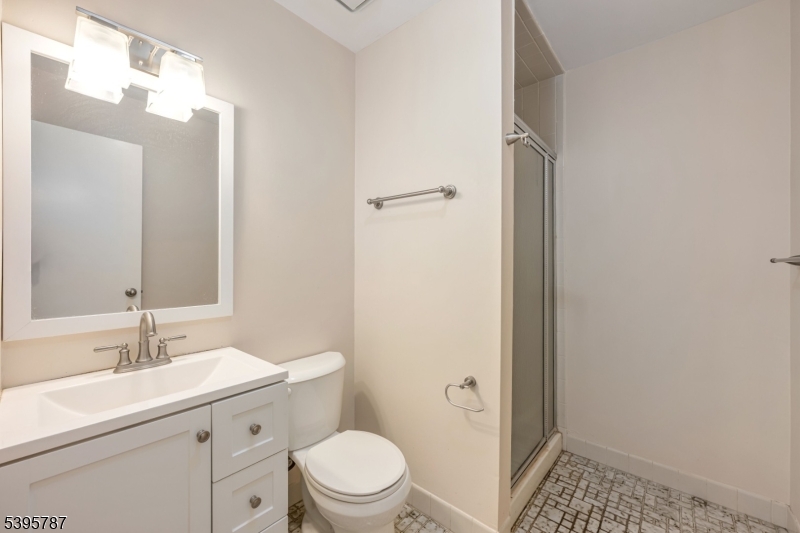 Lindsley Heights - Residential