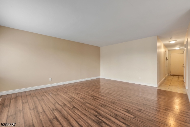 Lindsley Heights - Residential