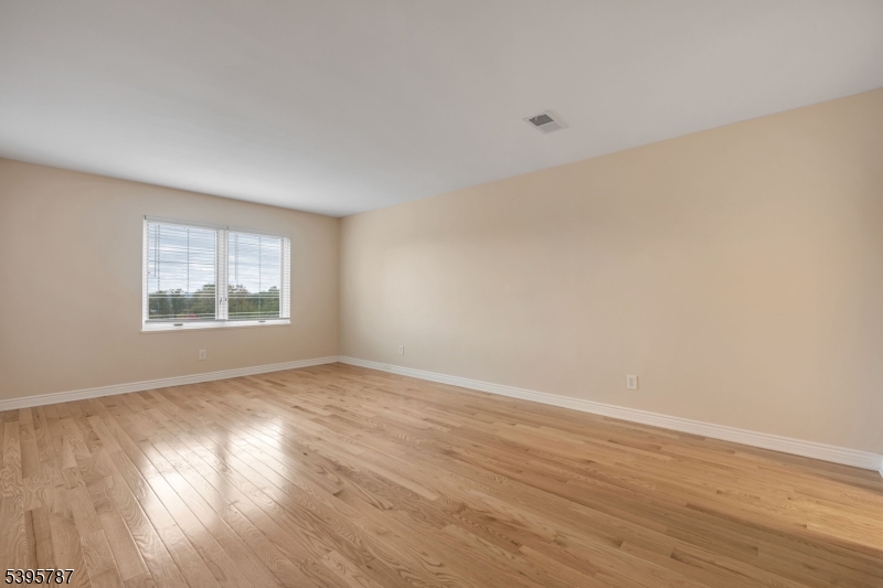 Lindsley Heights - Residential