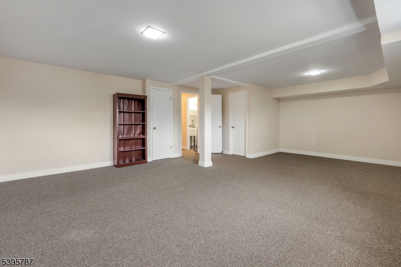 Lindsley Heights - Residential