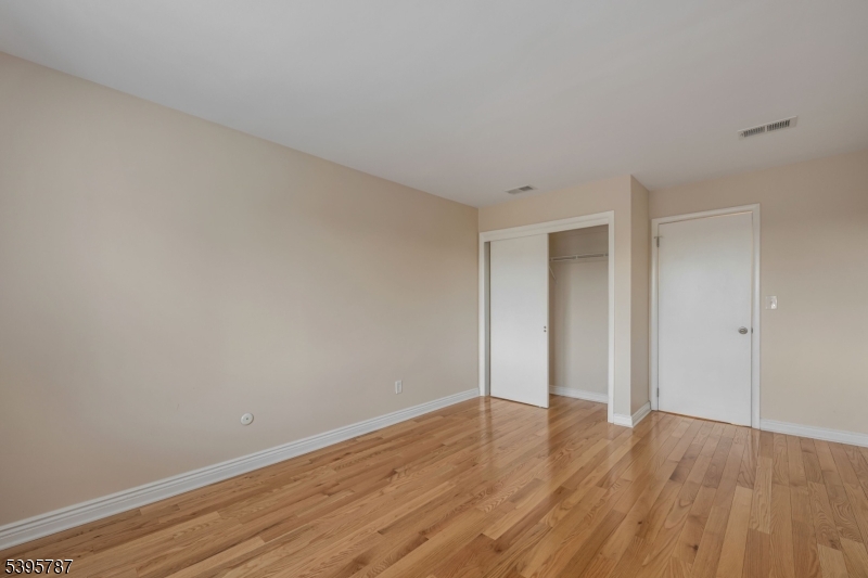 Lindsley Heights - Residential