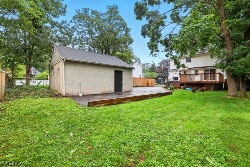 James St/Close to Downtown - Residential