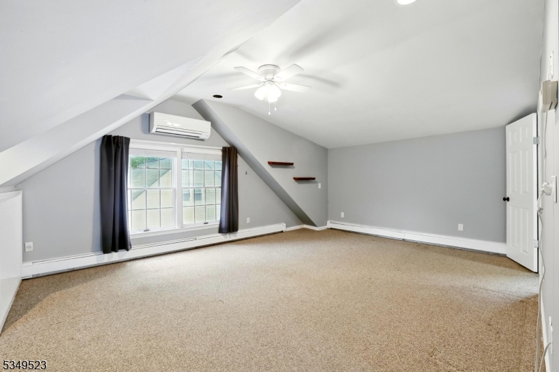 James St/Close to Downtown - Residential