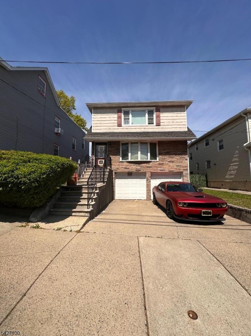 WEEQUAHIC - Residential Income