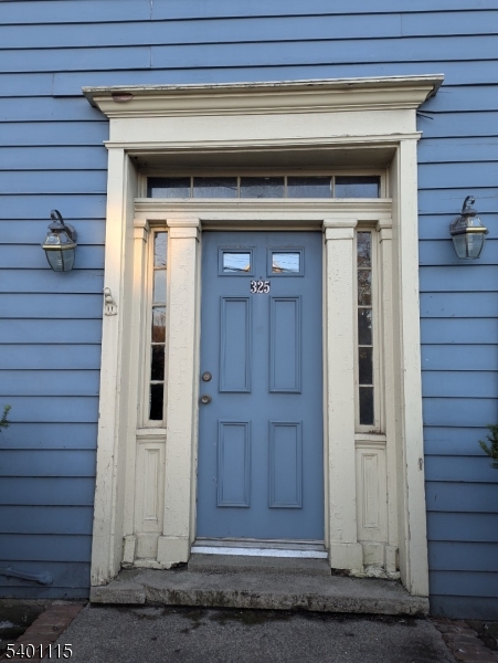 Pluckemin - Commercial Sale