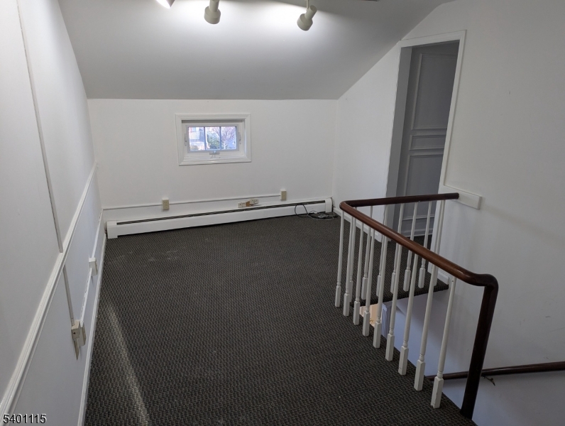 Pluckemin - Commercial Sale