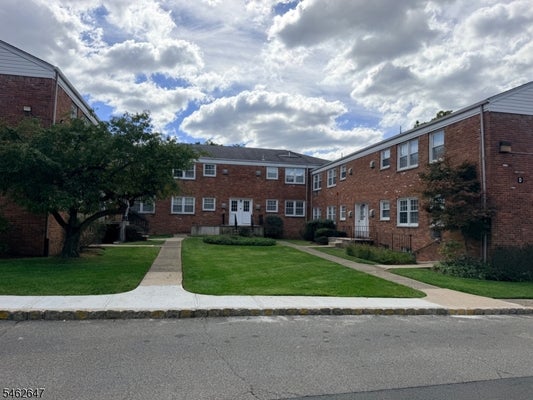 163 RIDGE RD APT B, CEDAR GROVE, NJ 07009 - Image 7fb2201f649813150ba7e2caa3565327/1767496735