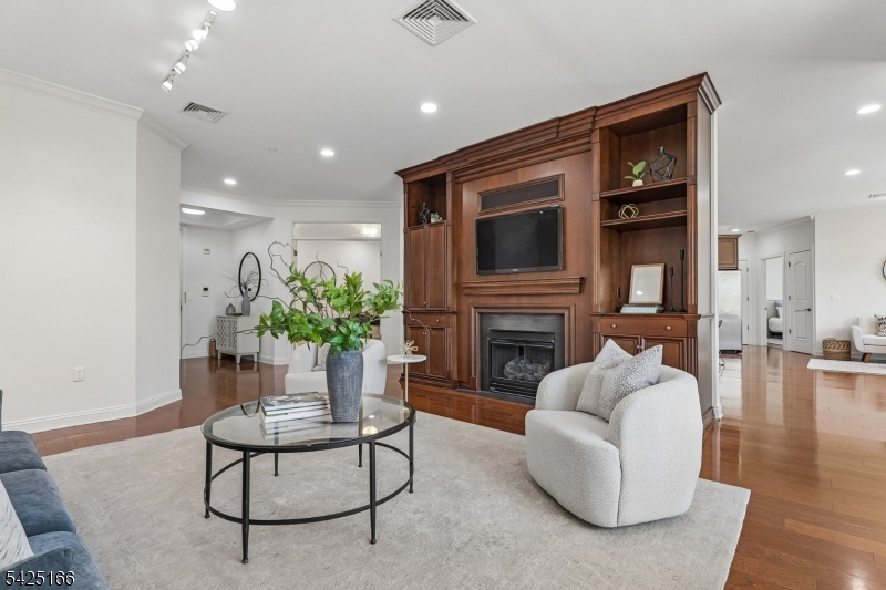 Vizcaya - Residential