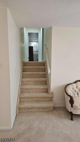 Scotch Plains Twp., New Jersey 07076, United States, 3 Bedrooms Bedrooms, ,2 BathroomsBathrooms,Residential,Pending,38604