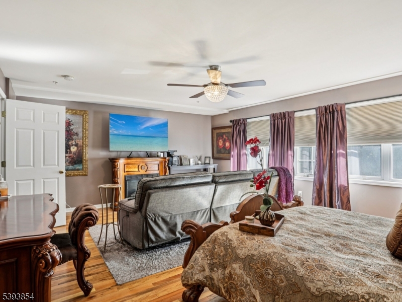 Garret Mountain Estates - Residential