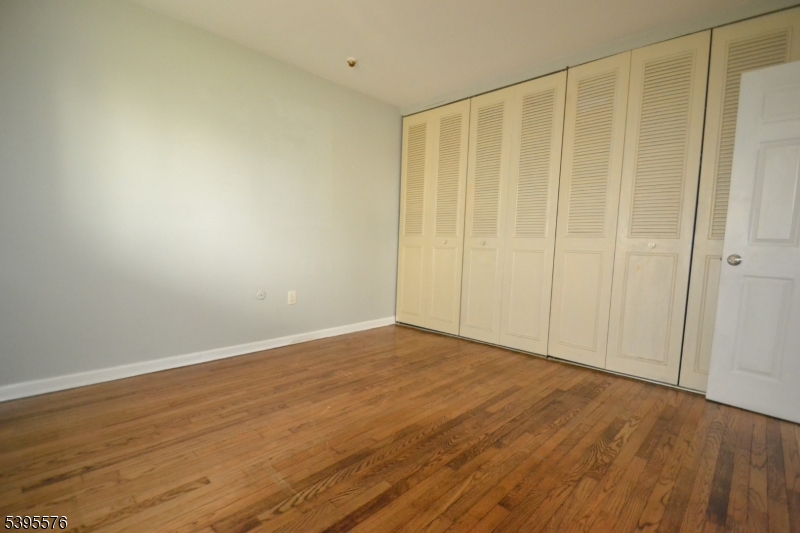 Manor II - Residential