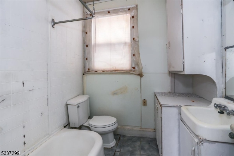 Town Center - Residential Income