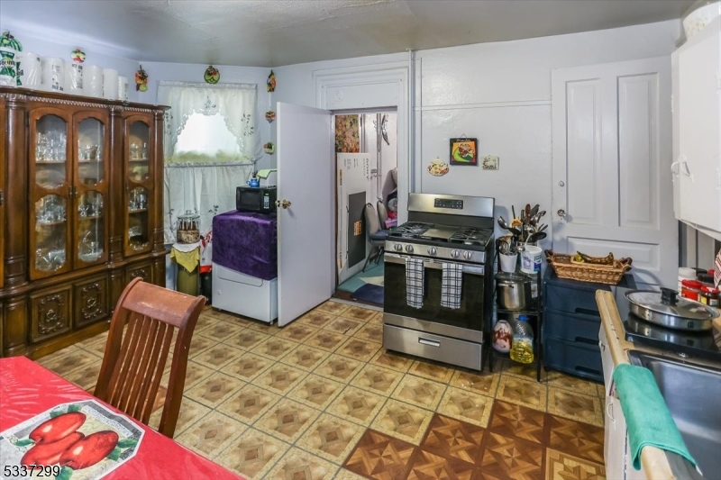 Town Center - Residential Income