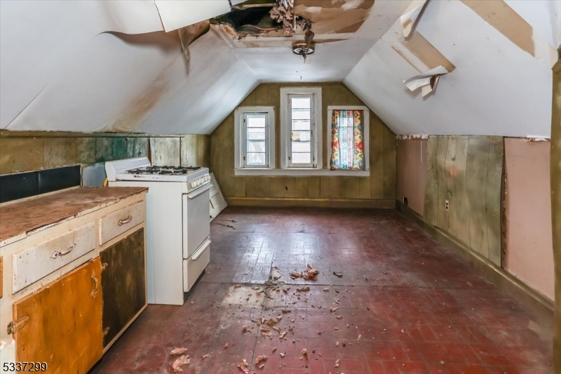 Town Center - Residential Income