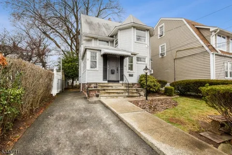 60 Berkeley Ave, Bloomfield Twp., NJ 07003 - MLS#: 3952355