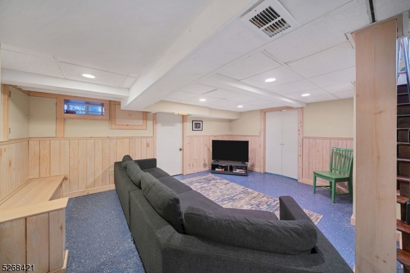 Upper Washington Avenue - Residential