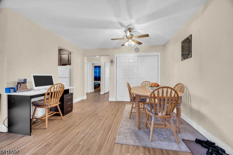 Florence Manor - Residential