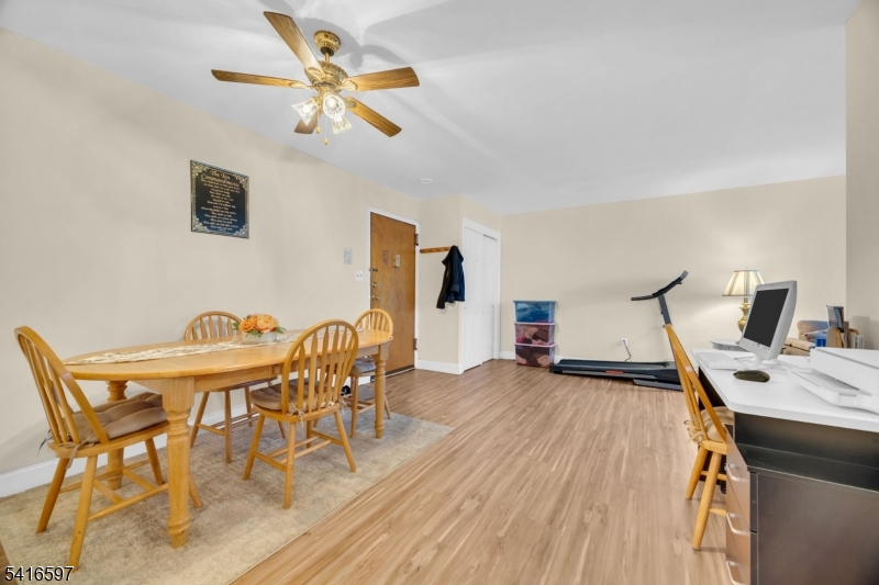 Florence Manor - Residential