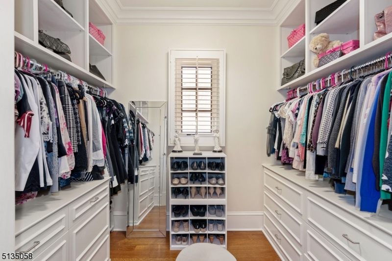 Woodland Hills - Residential