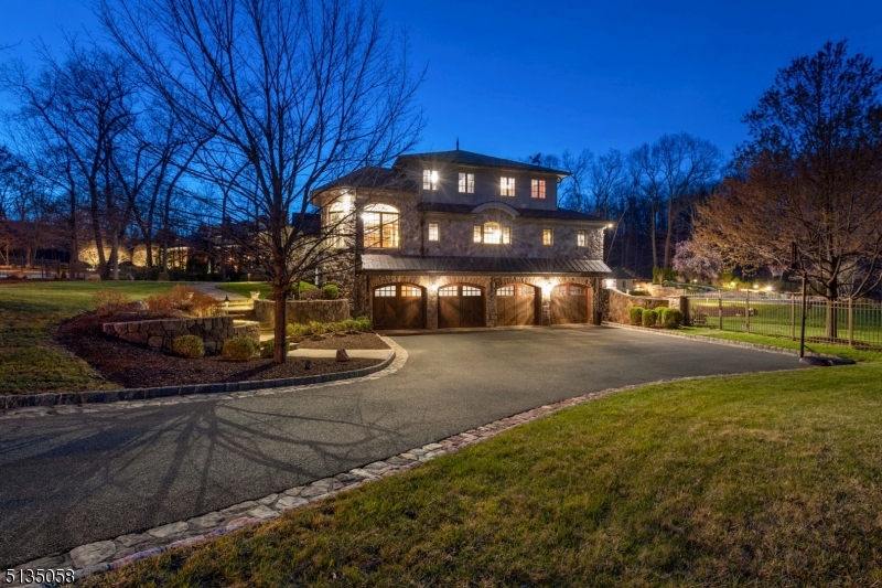 Woodland Hills - Residential