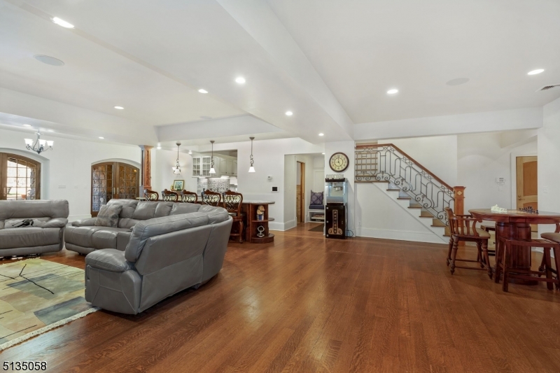 Woodland Hills - Residential