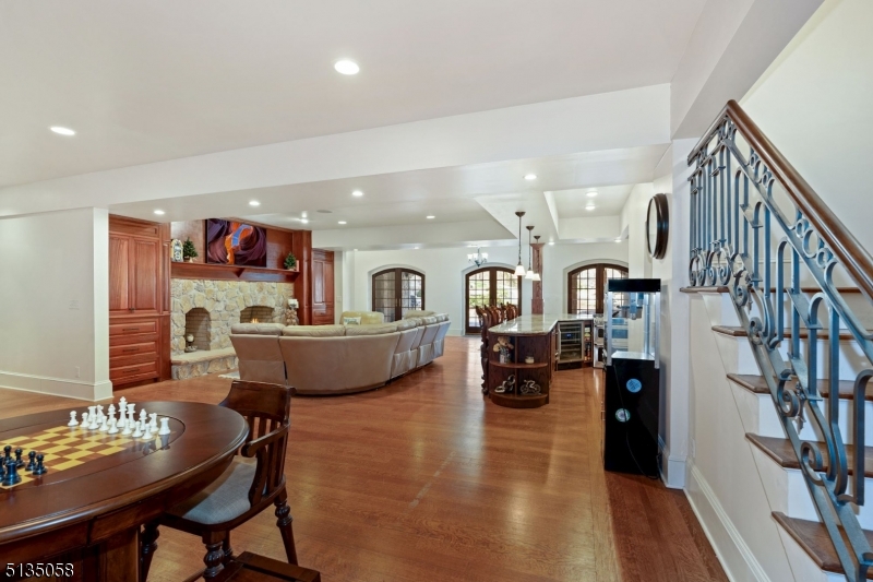 Woodland Hills - Residential