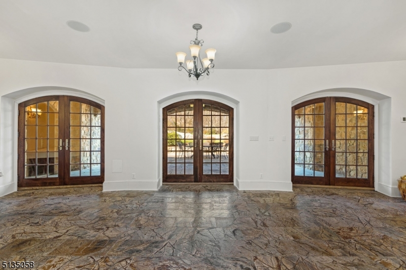 Woodland Hills - Residential