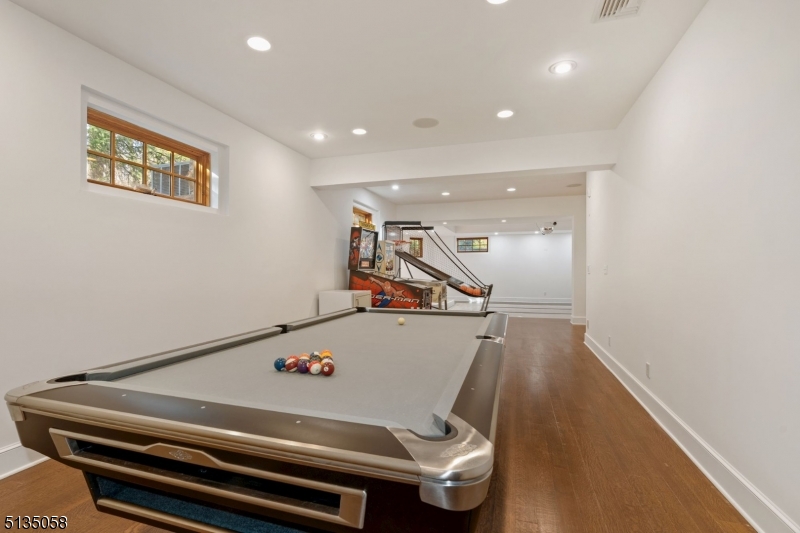 Woodland Hills - Residential