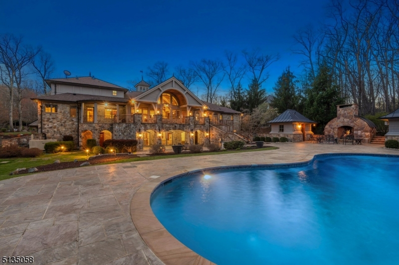 Woodland Hills - Residential