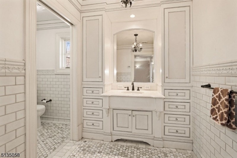 Woodland Hills - Residential