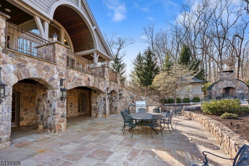 Woodland Hills - Residential