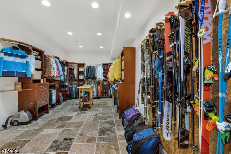 Woodland Hills - Residential