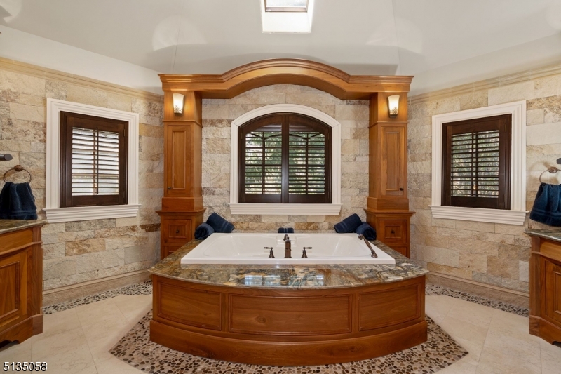 Woodland Hills - Residential