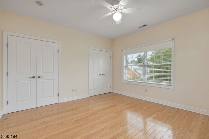 Berkeley Heights Twp., New Jersey 07922, United States, 2 Bedrooms Bedrooms, ,3 BathroomsBathrooms,Residential,Active,212876