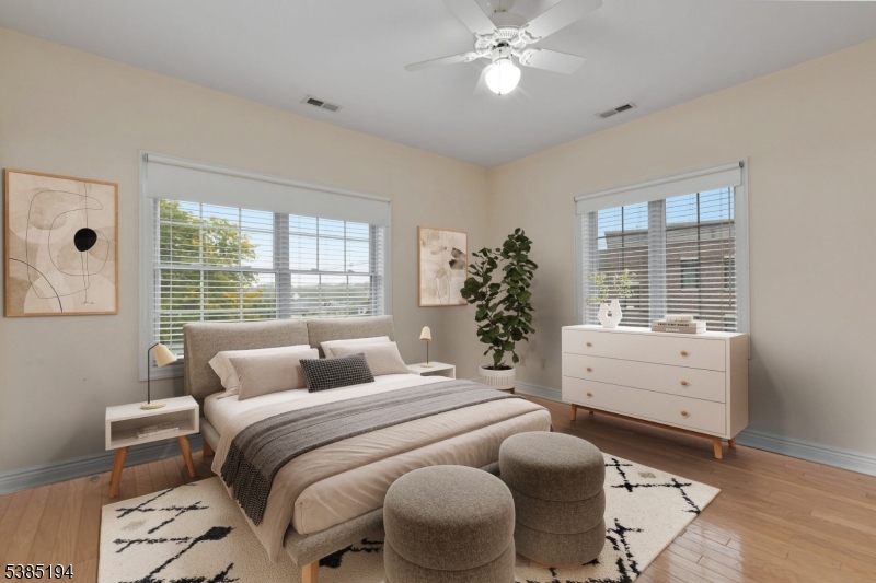 Berkeley Heights Twp., New Jersey 07922, United States, 2 Bedrooms Bedrooms, ,3 BathroomsBathrooms,Residential,Active,212876