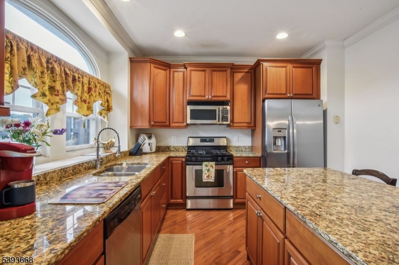 Lakeshore Village - Residential