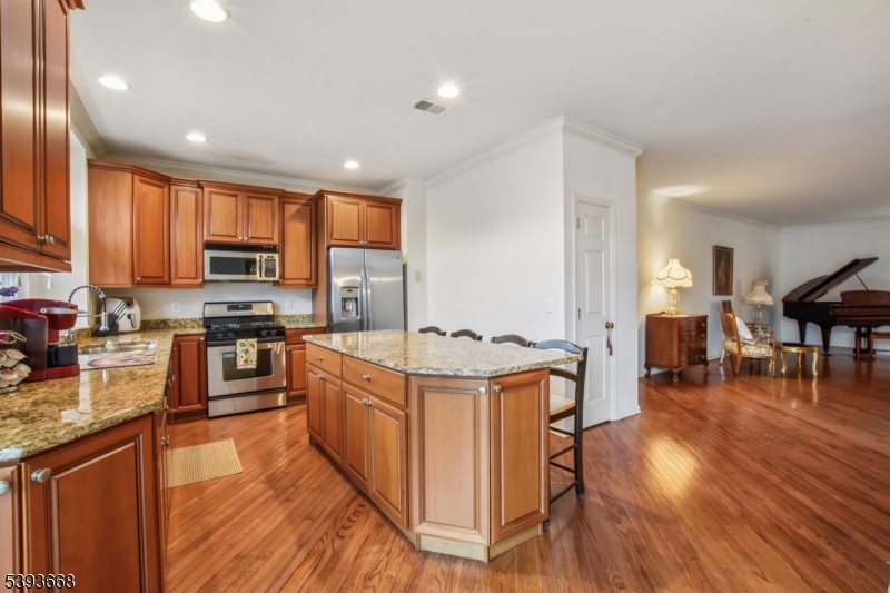 Lakeshore Village - Residential