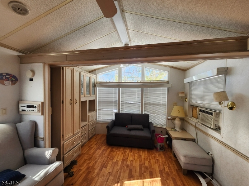 tall timbers - Residential