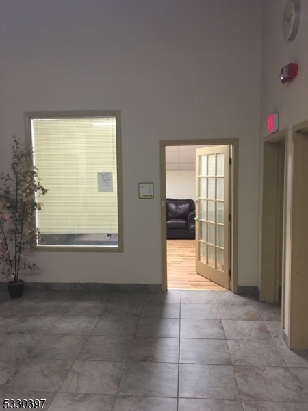 170 Kinnelon Rd-Unit 19/19A