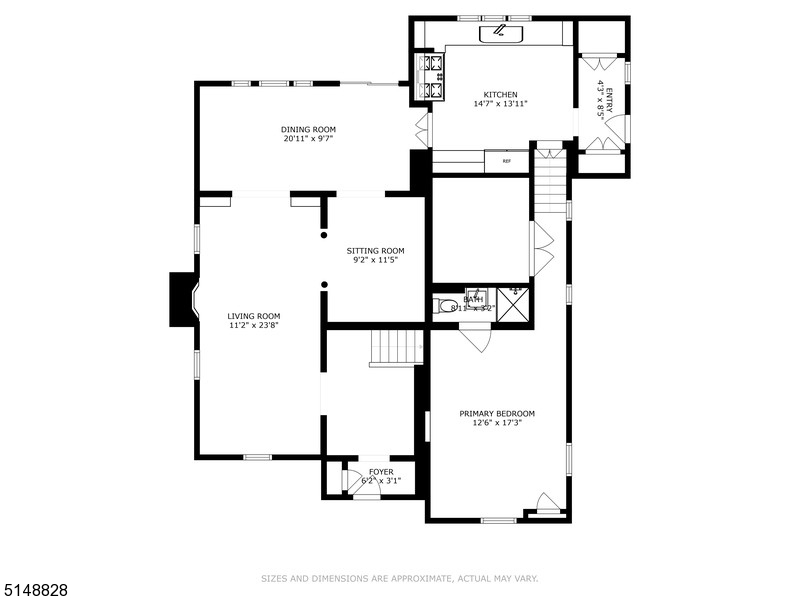 Main image without alt text