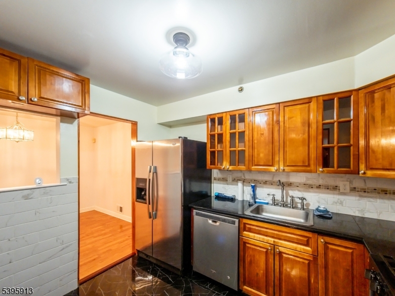 Kelly Street Plaza - Residential Lease