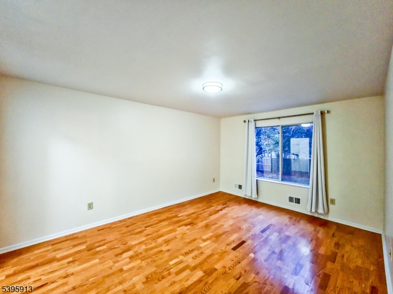 Kelly Street Plaza - Residential Lease