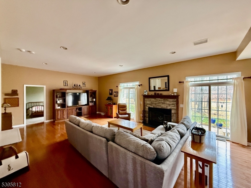 BEAR BROOK - Residential