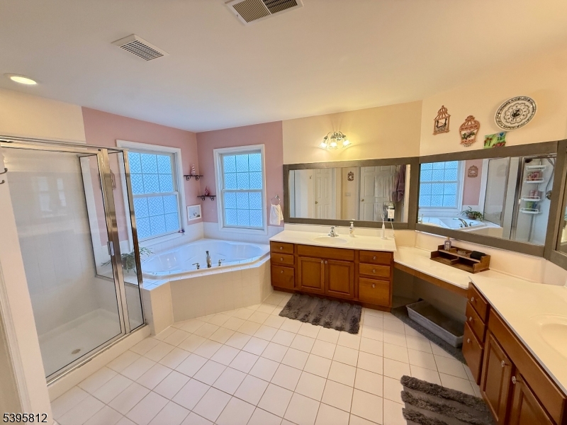 BEAR BROOK - Residential