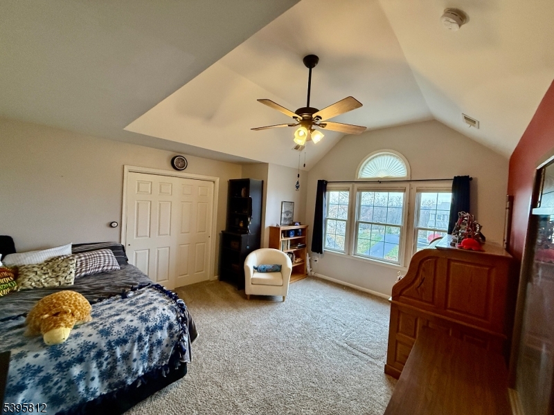 BEAR BROOK - Residential