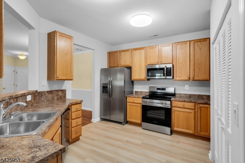 Hearthstone at Hillsborough - Residential