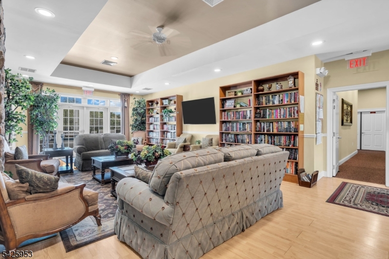 Hearthstone at Hillsborough - Residential