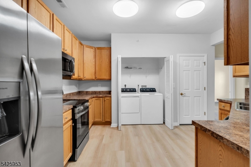 Hearthstone at Hillsborough - Residential