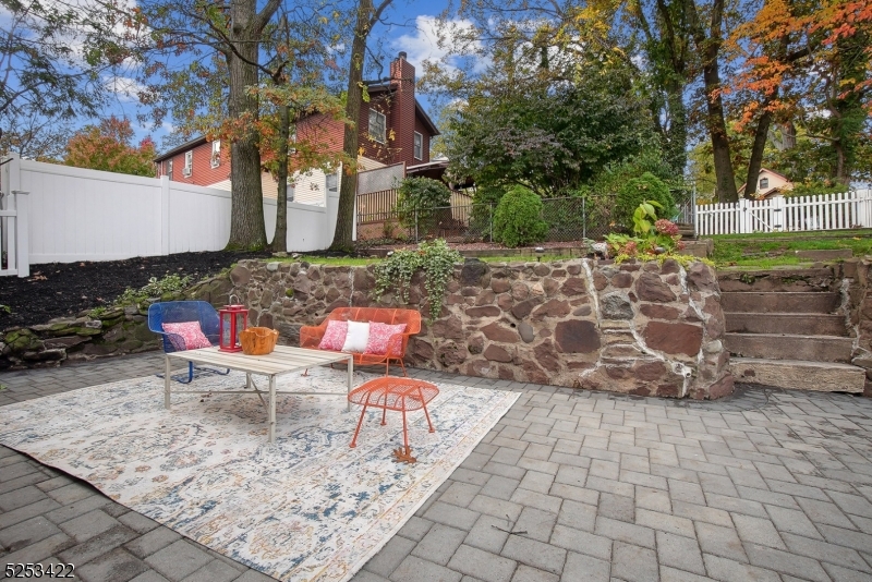 Yantacaw - Residential