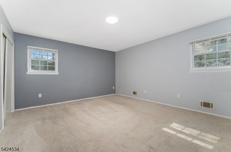 BRAKELEY PARK - Residential